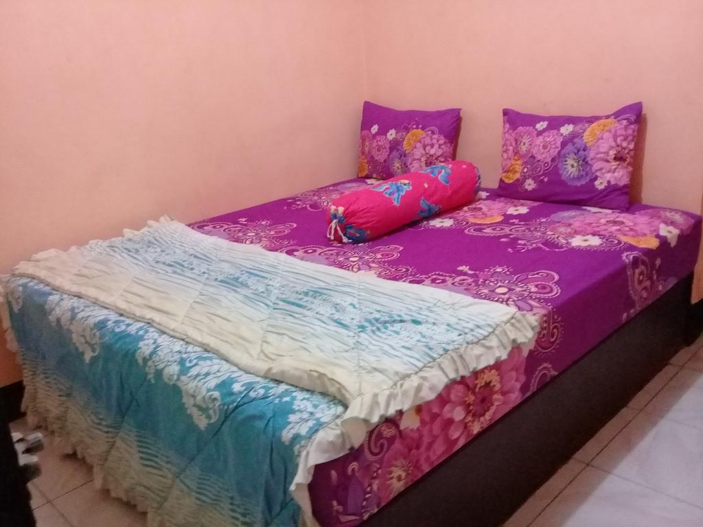 Diyah Homestay Kuta  Esterno foto
